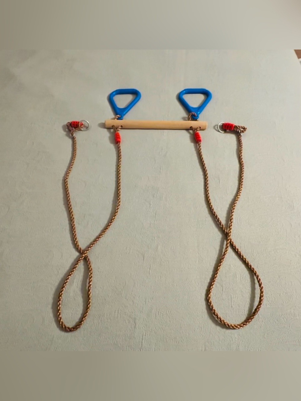 Adjustable wooden trapeze bar, kids Blue Handles, gently used.